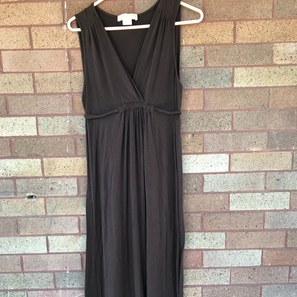 Brown sleeveless Michael Kors maxi dress, sz M